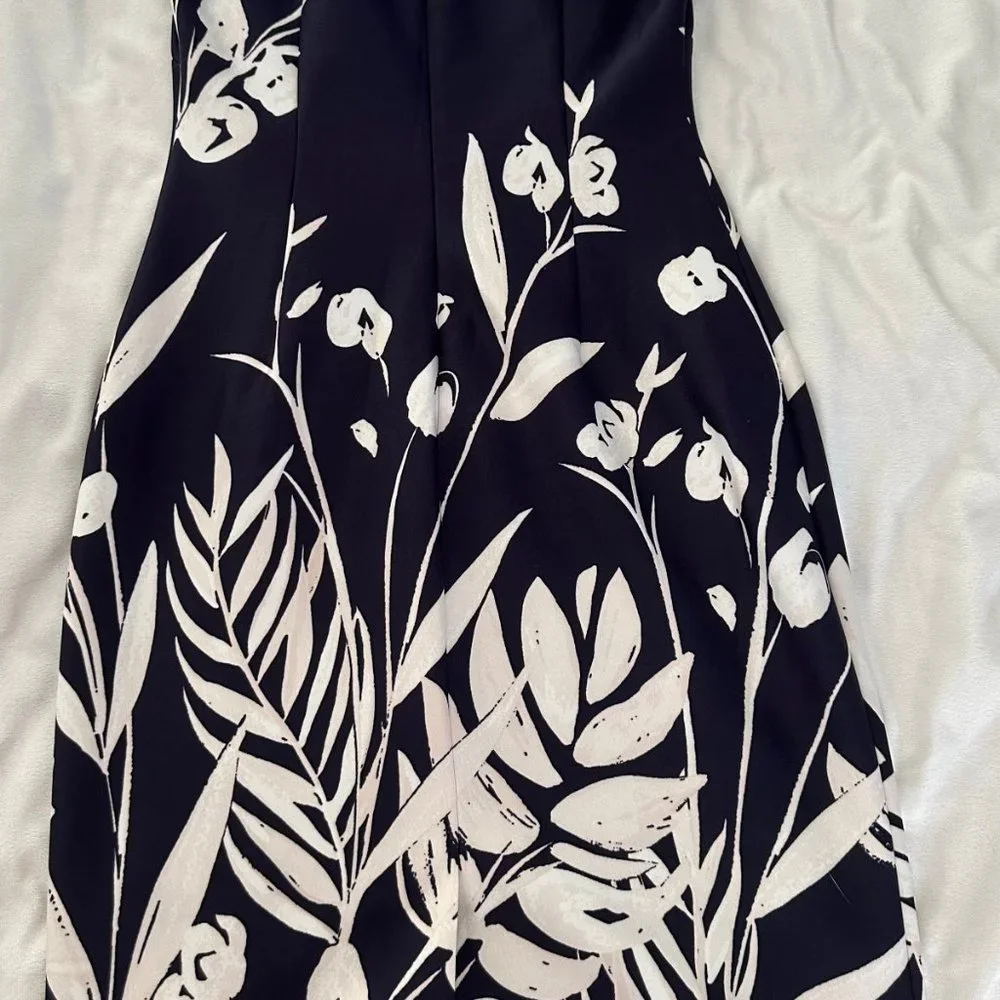 NWT Vince Camuto Fully Lined Sleeveless Dress - Size 8 - Picture 6 of 7